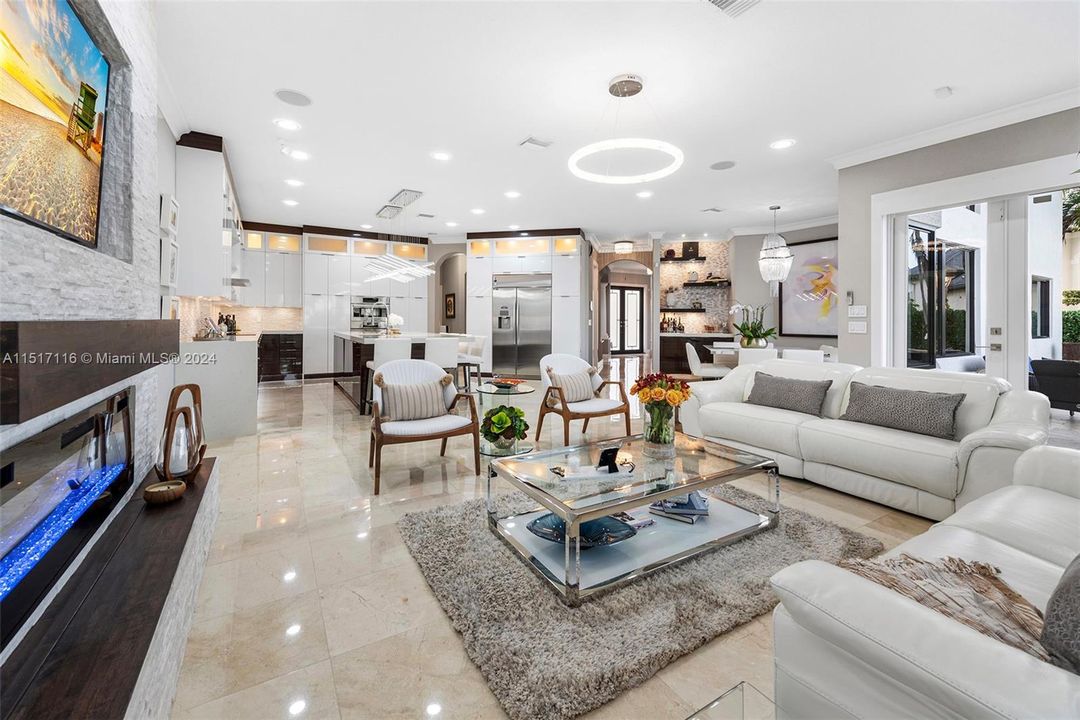 Recently Sold: $1,995,000 (5 beds, 4 baths, 4264 Square Feet)