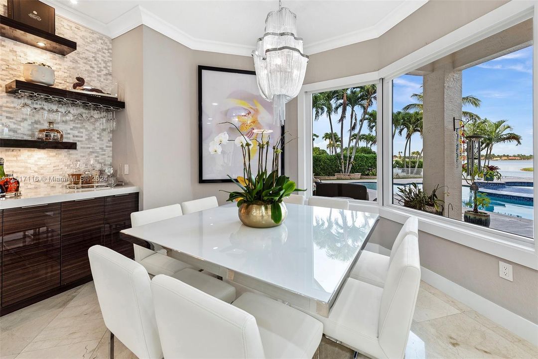 Recently Sold: $1,995,000 (5 beds, 4 baths, 4264 Square Feet)