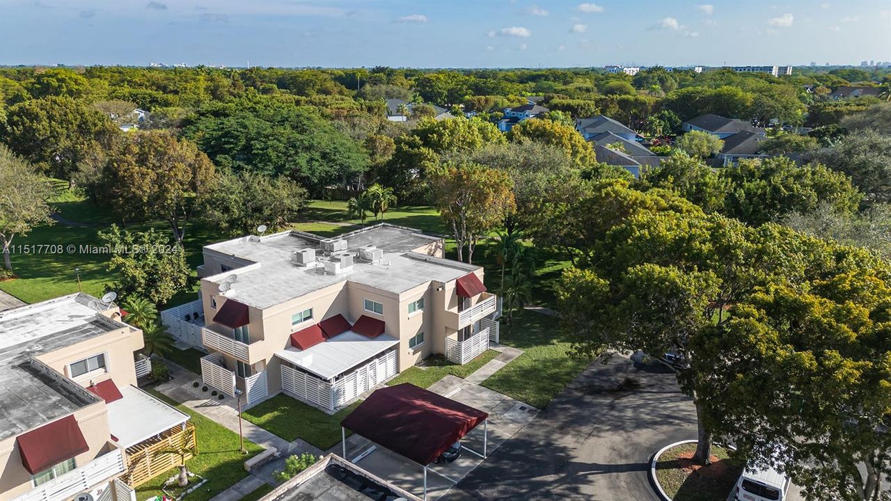 Recently Sold: $449,000 (2 beds, 2 baths, 1592 Square Feet)