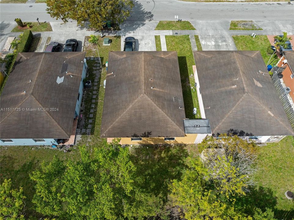 Recently Rented: $3,200 (3 beds, 2 baths, 1276 Square Feet)