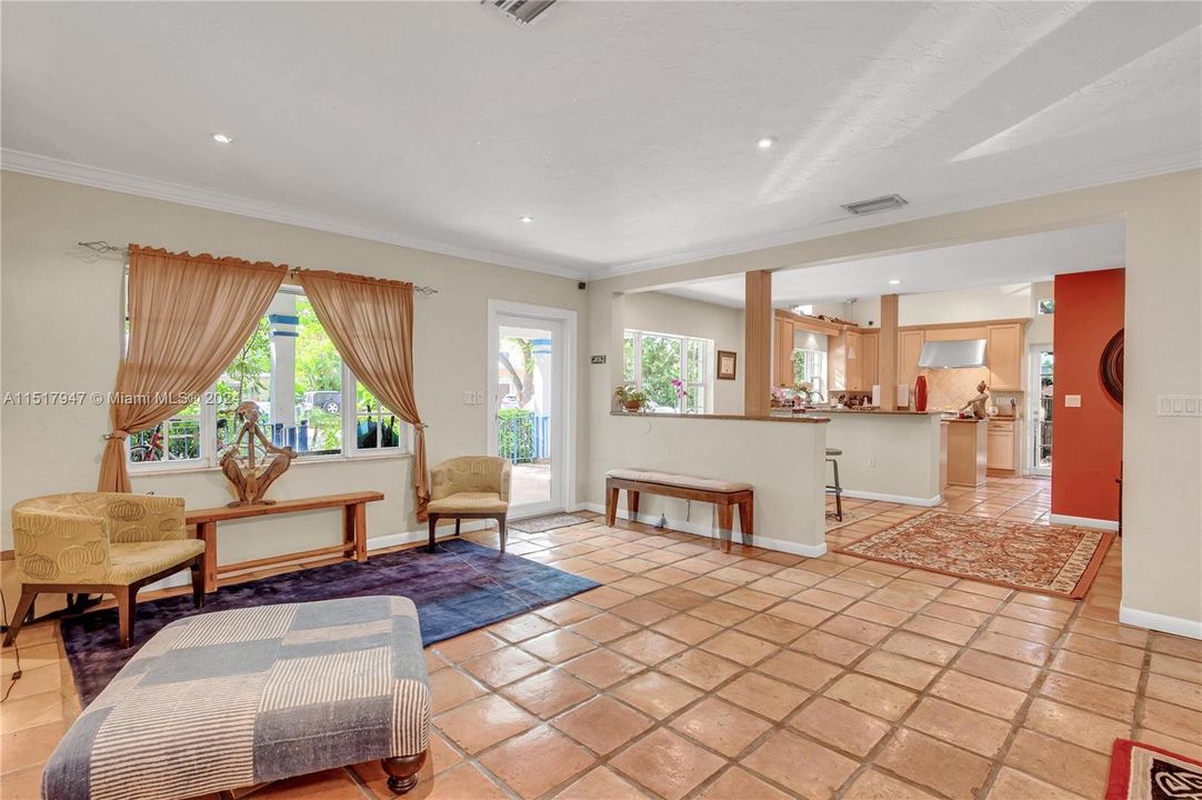 Active With Contract: $3,150,000 (5 beds, 3 baths, 2437 Square Feet)