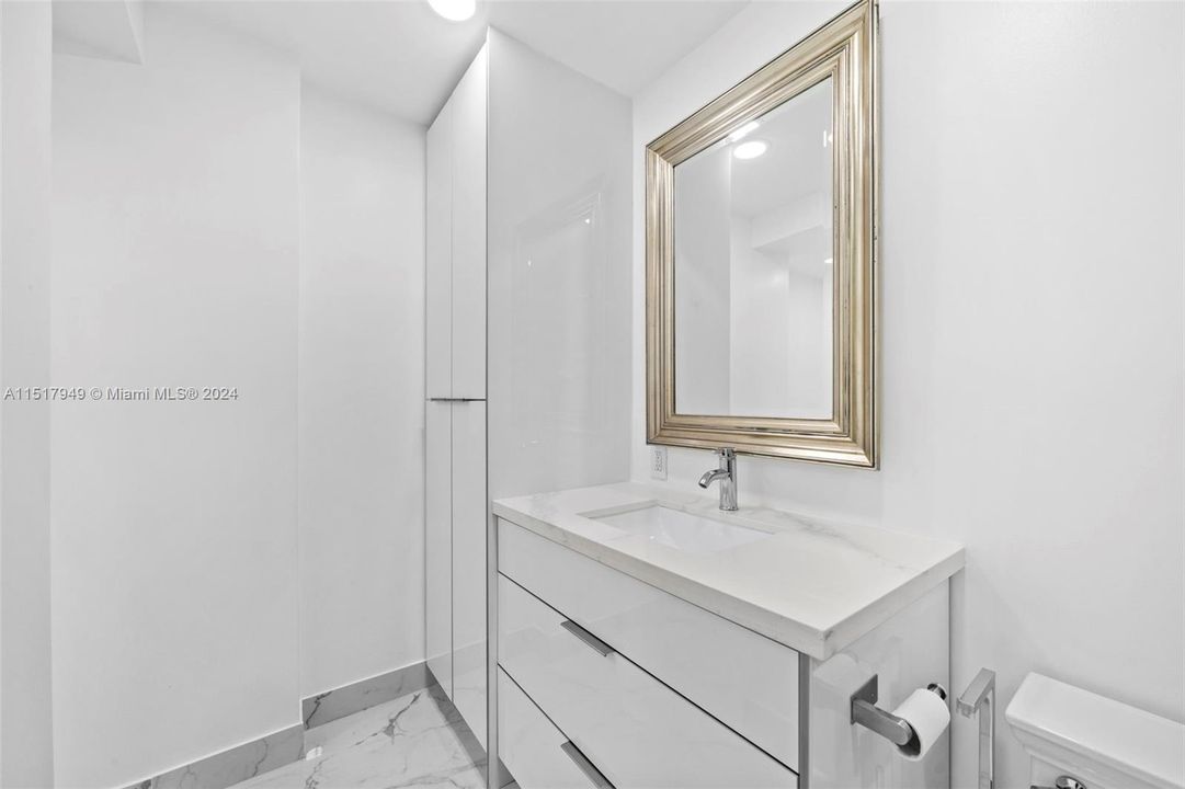 Active With Contract: $549,999 (1 beds, 1 baths, 1150 Square Feet)