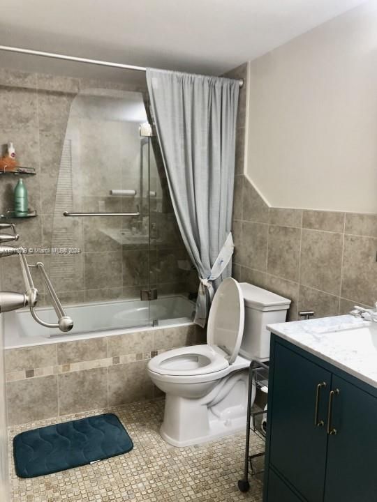 For Sale: $398,000 (2 beds, 2 baths, 1280 Square Feet)