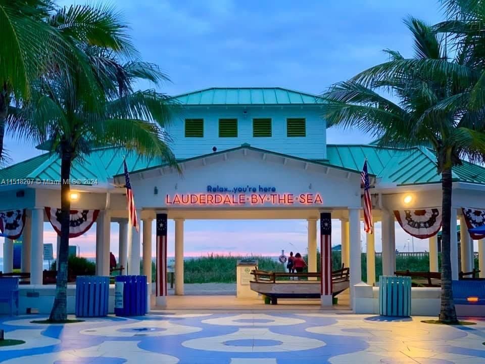 最近售出: $1,289,000 (3 贝兹, 2 浴室, 0 平方英尺)