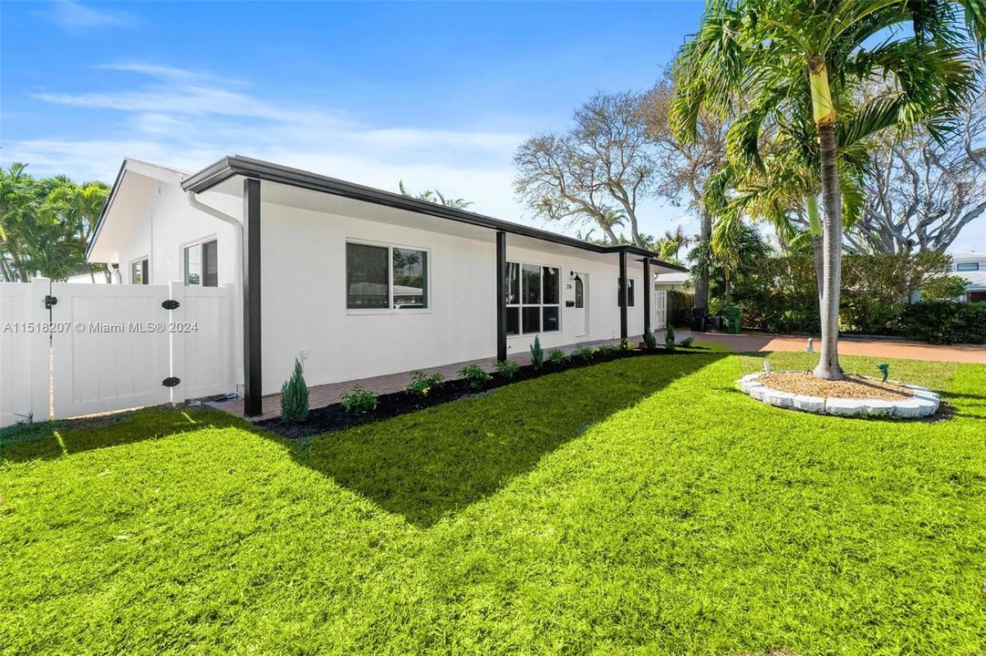 最近售出: $1,289,000 (3 贝兹, 2 浴室, 0 平方英尺)