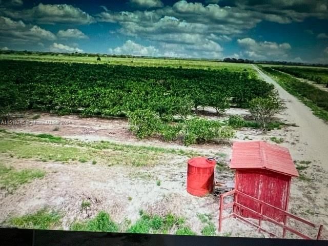 For Sale: $600,000 (20.00 acres)