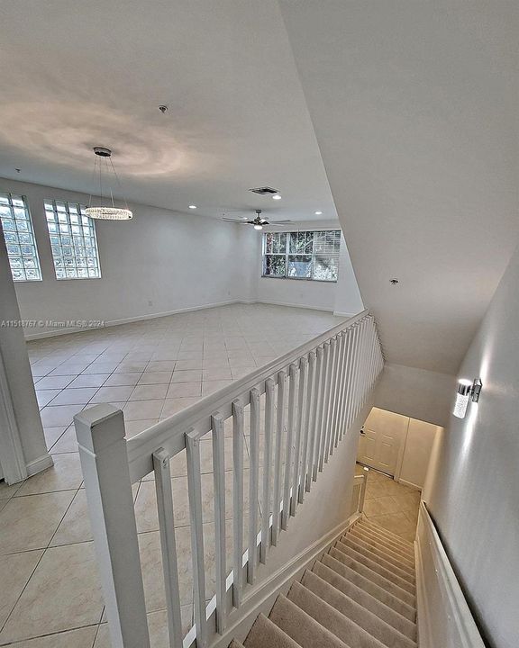 Recientemente alquilado: $3,900 (4 camas, 3 baños, 2285 Pies cuadrados)