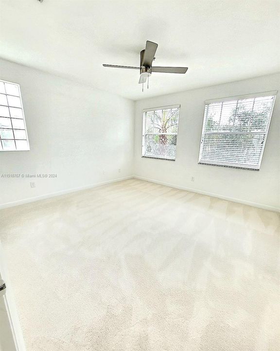 Recientemente alquilado: $3,900 (4 camas, 3 baños, 2285 Pies cuadrados)