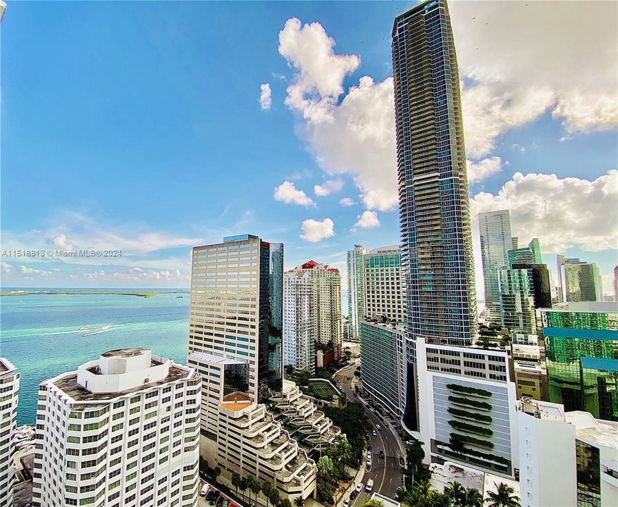 Recently Rented: $4,150 (2 beds, 2 baths, 986 Square Feet)