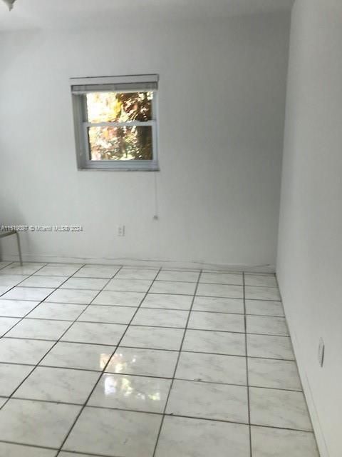 Recently Sold: $874,888 (3 beds, 2 baths, 1828 Square Feet)