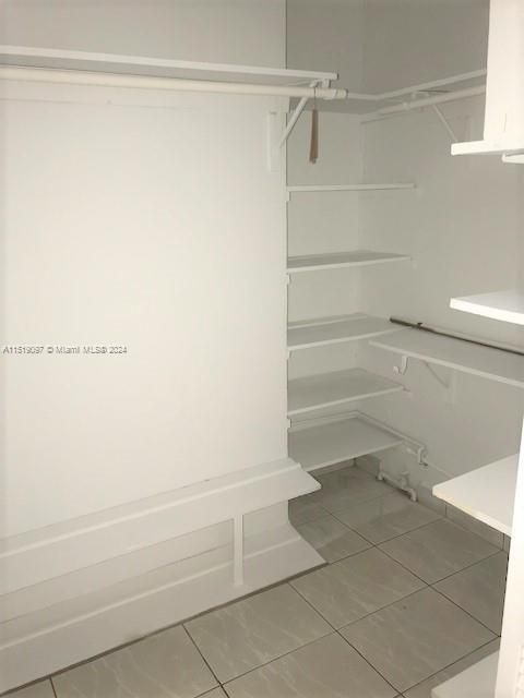 Recently Sold: $874,888 (3 beds, 2 baths, 1828 Square Feet)