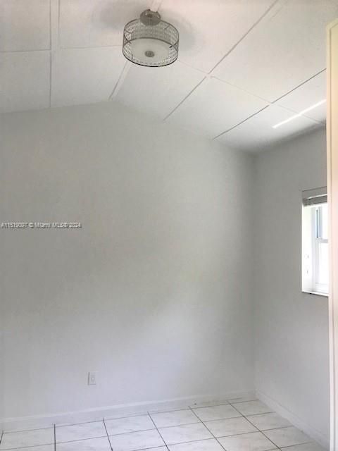 Recently Sold: $874,888 (3 beds, 2 baths, 1828 Square Feet)