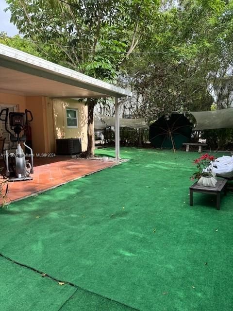 Recently Sold: $874,888 (3 beds, 2 baths, 1828 Square Feet)