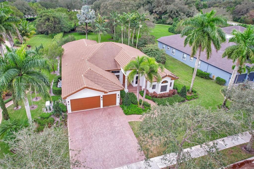Recently Sold: $1,590,000 (5 beds, 4 baths, 3830 Square Feet)