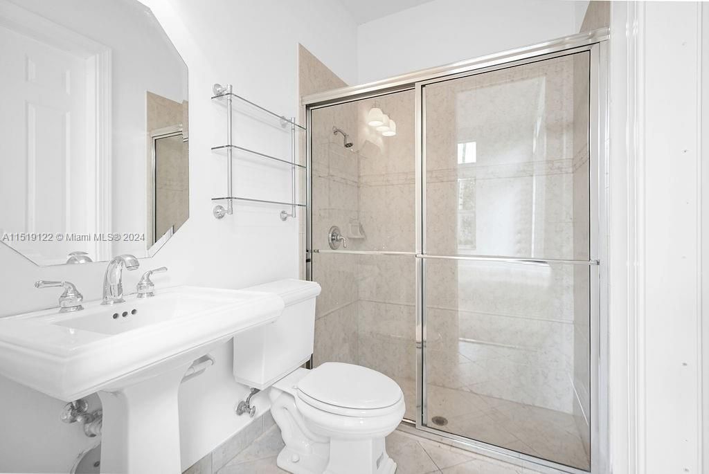 Recently Sold: $1,590,000 (5 beds, 4 baths, 3830 Square Feet)