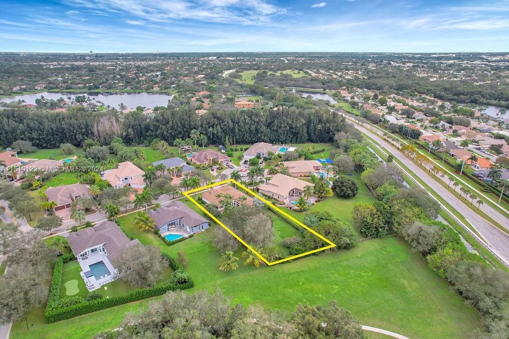 Recently Sold: $1,590,000 (5 beds, 4 baths, 3830 Square Feet)