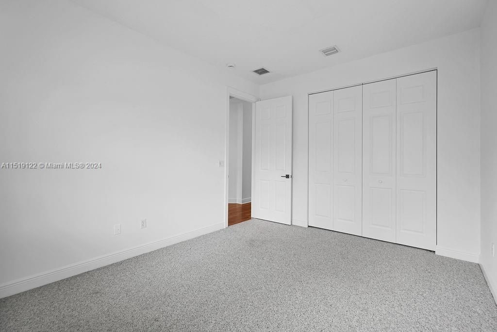 Recently Sold: $1,590,000 (5 beds, 4 baths, 3830 Square Feet)