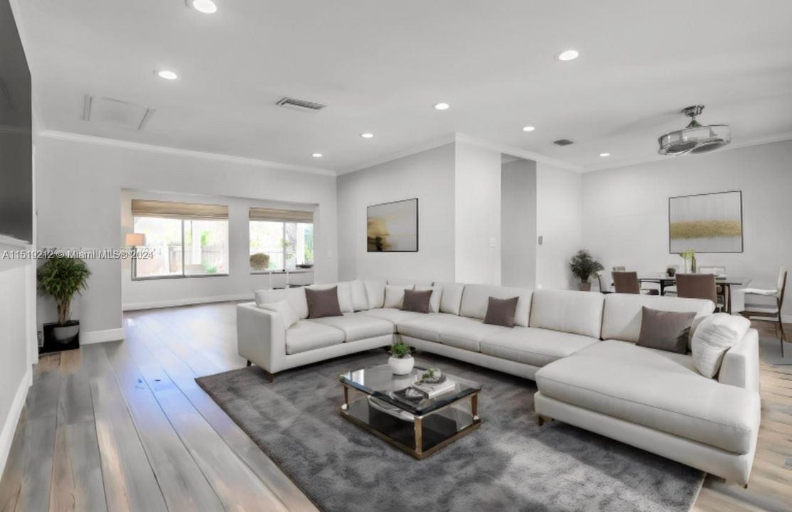 Recently Sold: $699,900 (3 beds, 2 baths, 1675 Square Feet)