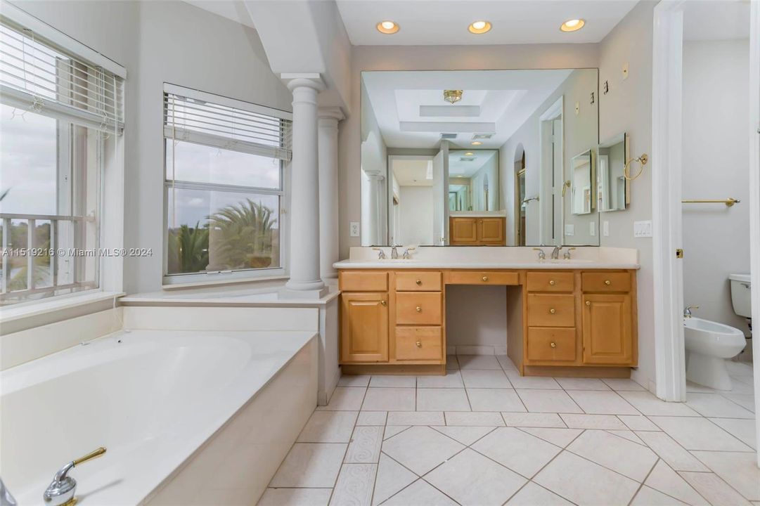 Recently Rented: $5,500 (4 beds, 3 baths, 2973 Square Feet)