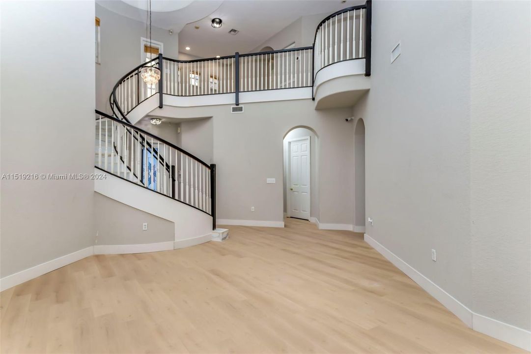 Recently Rented: $5,500 (4 beds, 3 baths, 2973 Square Feet)