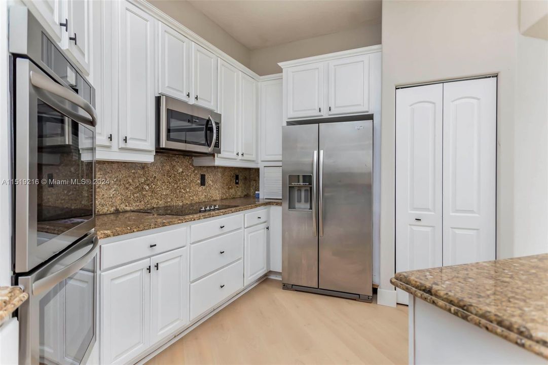 Recently Rented: $5,500 (4 beds, 3 baths, 2973 Square Feet)