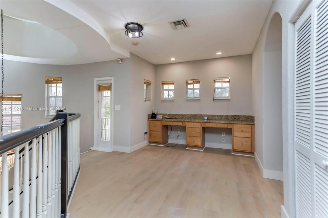 Recently Rented: $5,500 (4 beds, 3 baths, 2973 Square Feet)