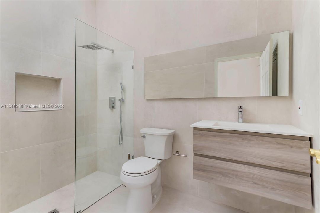 Recently Rented: $5,500 (4 beds, 3 baths, 2973 Square Feet)