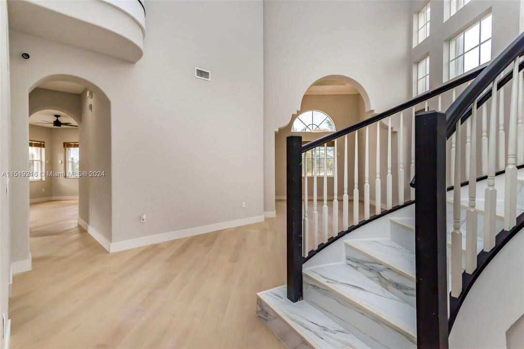 Recently Rented: $5,500 (4 beds, 3 baths, 2973 Square Feet)