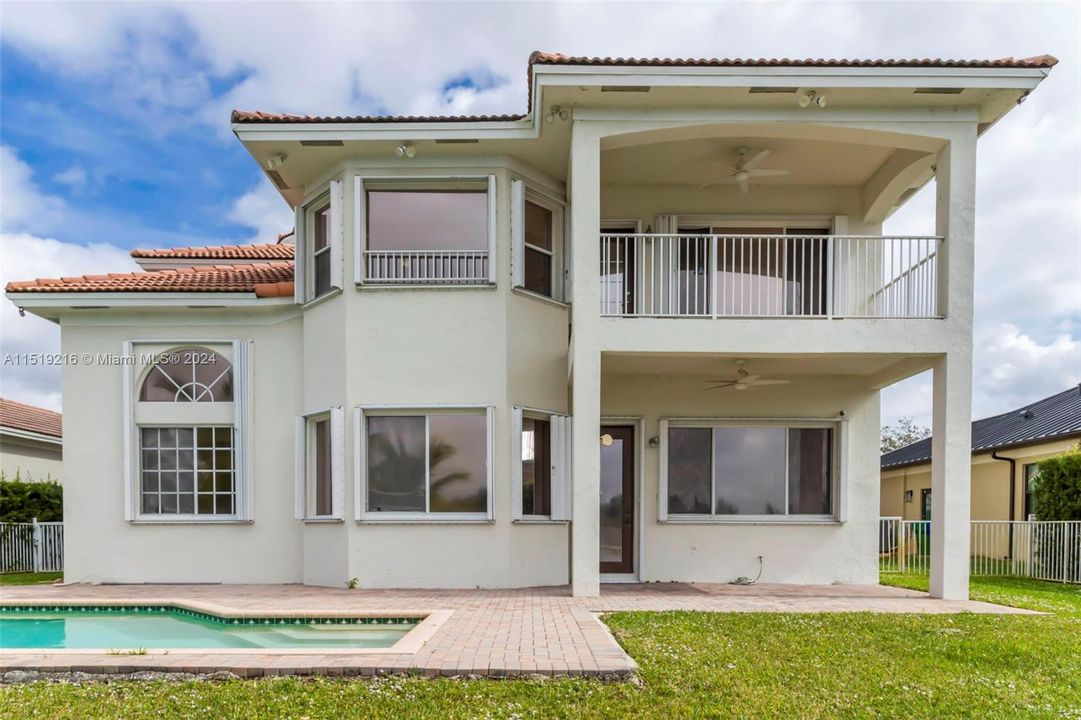 Recently Rented: $5,500 (4 beds, 3 baths, 2973 Square Feet)