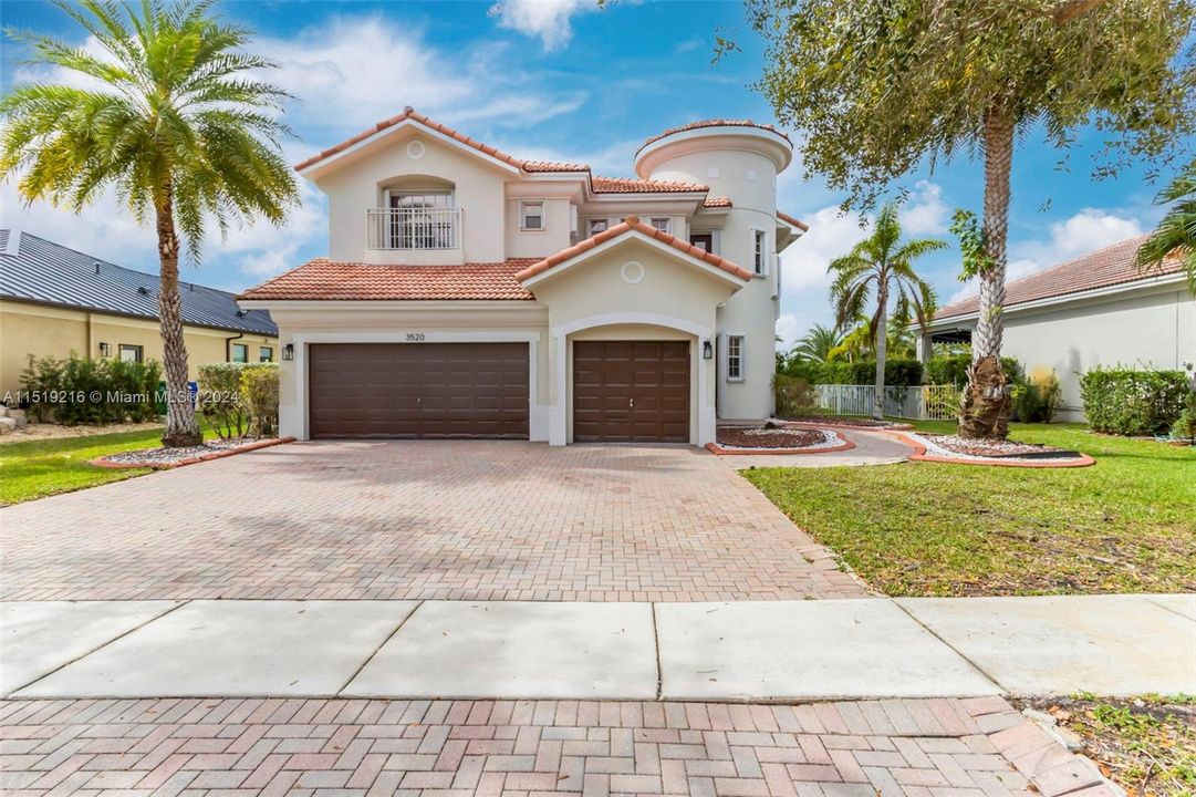 Recently Rented: $5,500 (4 beds, 3 baths, 2973 Square Feet)