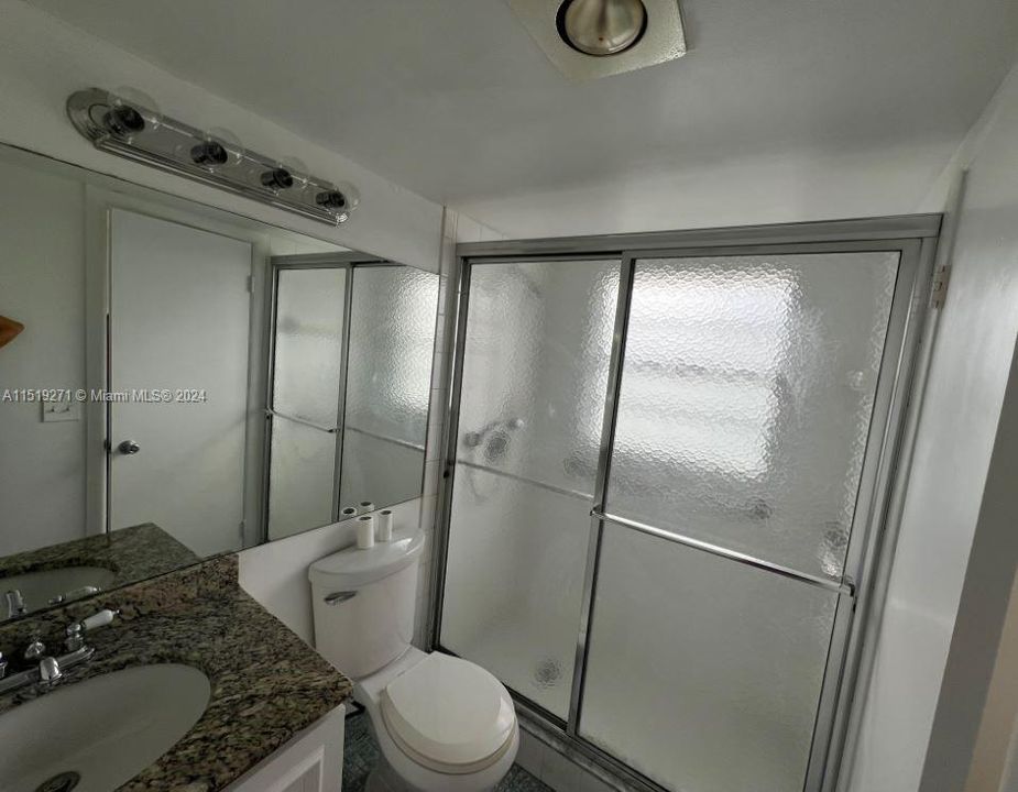 For Sale: $110,000 (1 beds, 1 baths, 700 Square Feet)