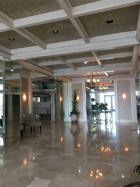 Recently Rented: $2,200 (1 beds, 1 baths, 928 Square Feet)