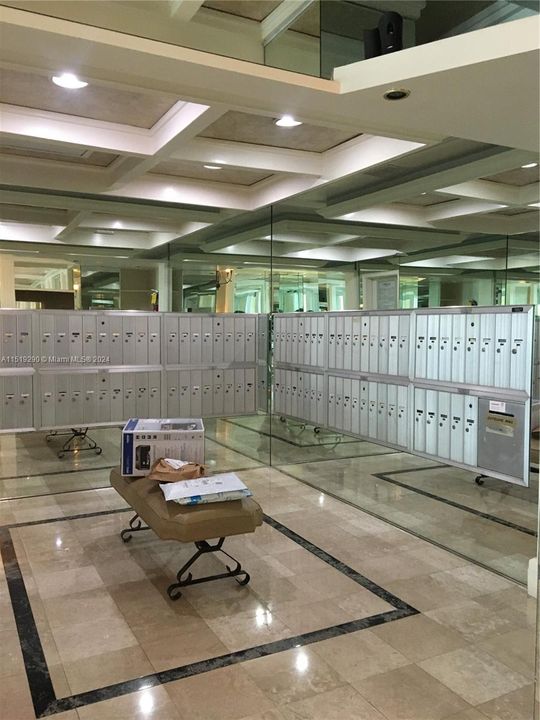 Recently Rented: $2,200 (1 beds, 1 baths, 928 Square Feet)