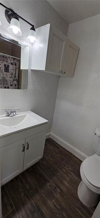 Recently Rented: $1,300 (0 beds, 1 baths, 480 Square Feet)