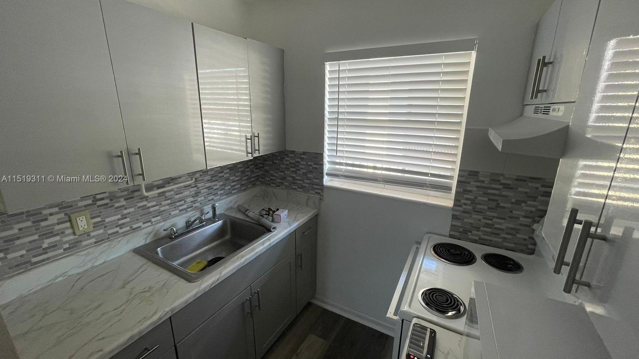 Recently Rented: $1,600 (1 beds, 1 baths, 640 Square Feet)