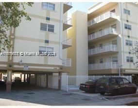 Recently Rented: $1,600 (1 beds, 1 baths, 640 Square Feet)