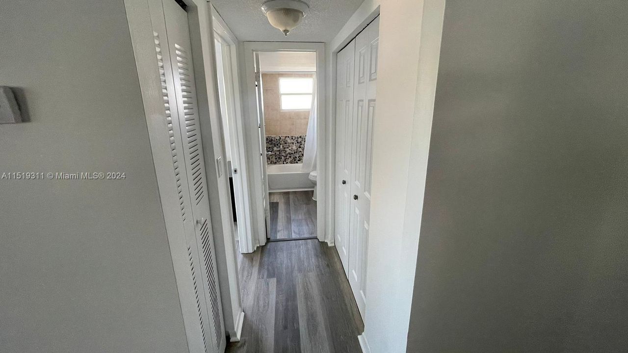 Recently Rented: $1,600 (1 beds, 1 baths, 640 Square Feet)