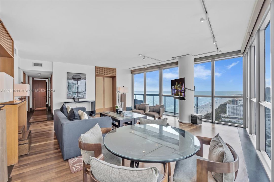 For Sale: $4,975,000 (2 beds, 2 baths, 1316 Square Feet)