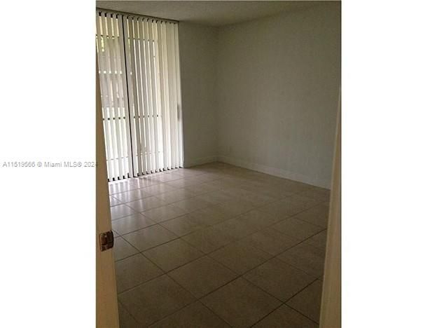 Recently Sold: $249,000 (2 beds, 2 baths, 1035 Square Feet)