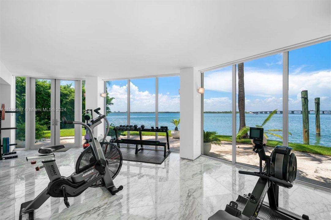Active With Contract: $29,750,000 (8 beds, 9 baths, 9984 Square Feet)