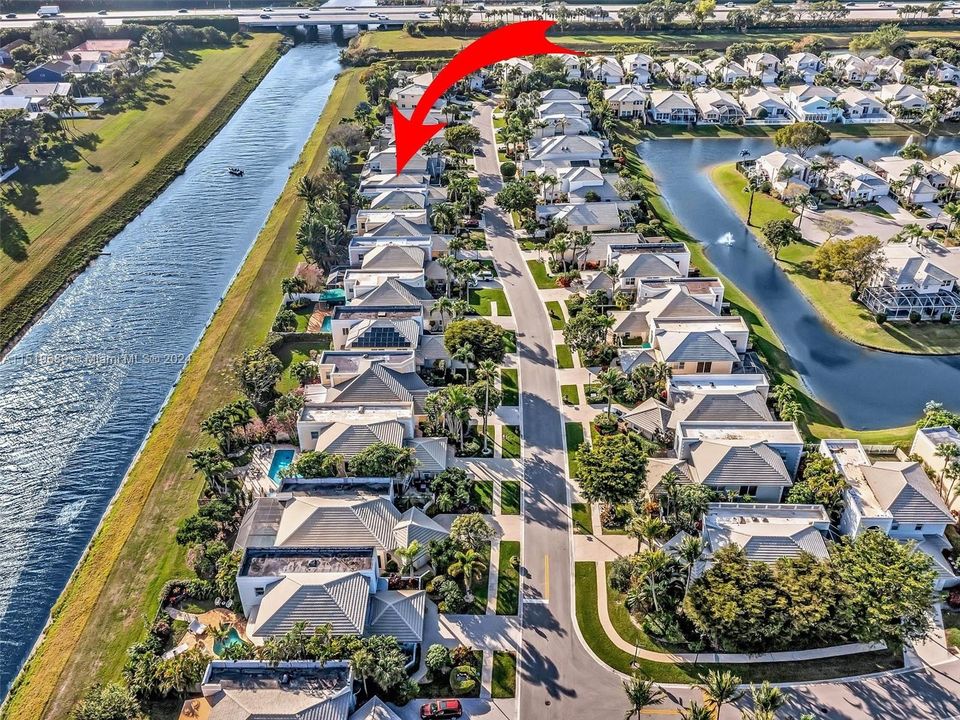 Недавно продано: $620,000 (2 спален, 2 ванн, 1792 Квадратных фут)