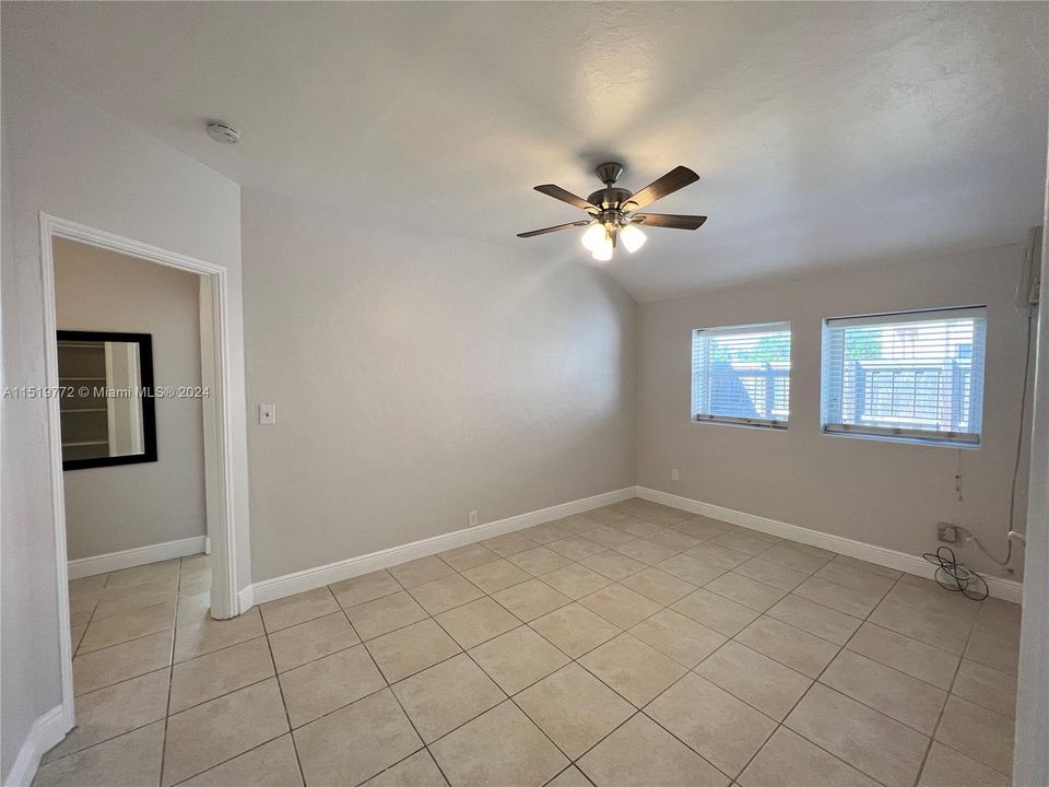 Recientemente alquilado: $1,650 (1 camas, 1 baños, 500 Pies cuadrados)