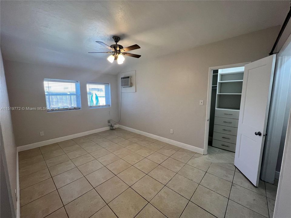 Recientemente alquilado: $1,650 (1 camas, 1 baños, 500 Pies cuadrados)