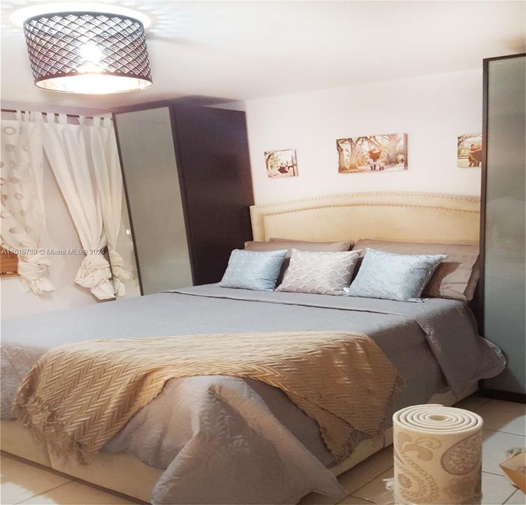 Recently Rented: $2,900 (3 beds, 2 baths, 1030 Square Feet)