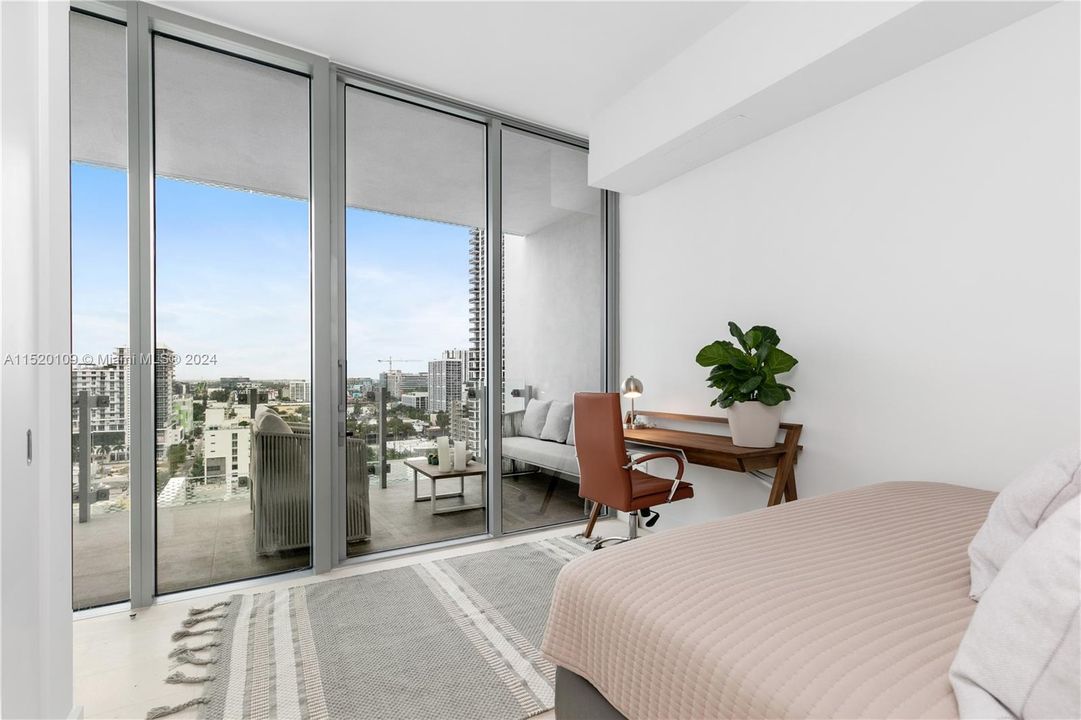 Recently Sold: $1,090,000 (2 beds, 2 baths, 1080 Square Feet)