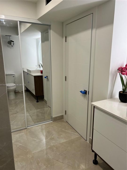 For Sale: $870,000 (4 beds, 3 baths, 2400 Square Feet)