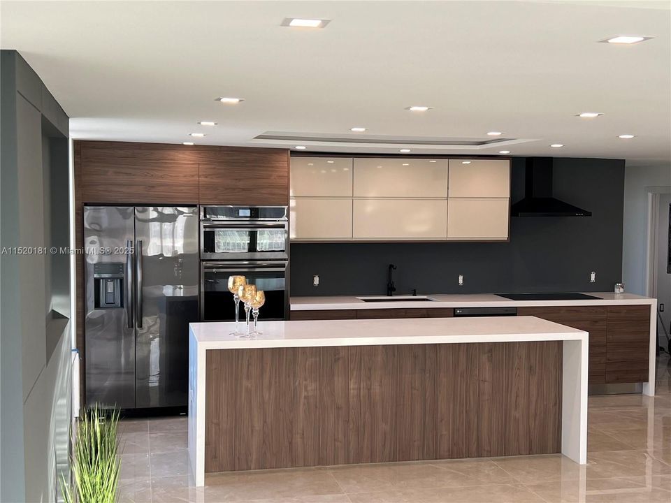 For Sale: $870,000 (4 beds, 3 baths, 2400 Square Feet)