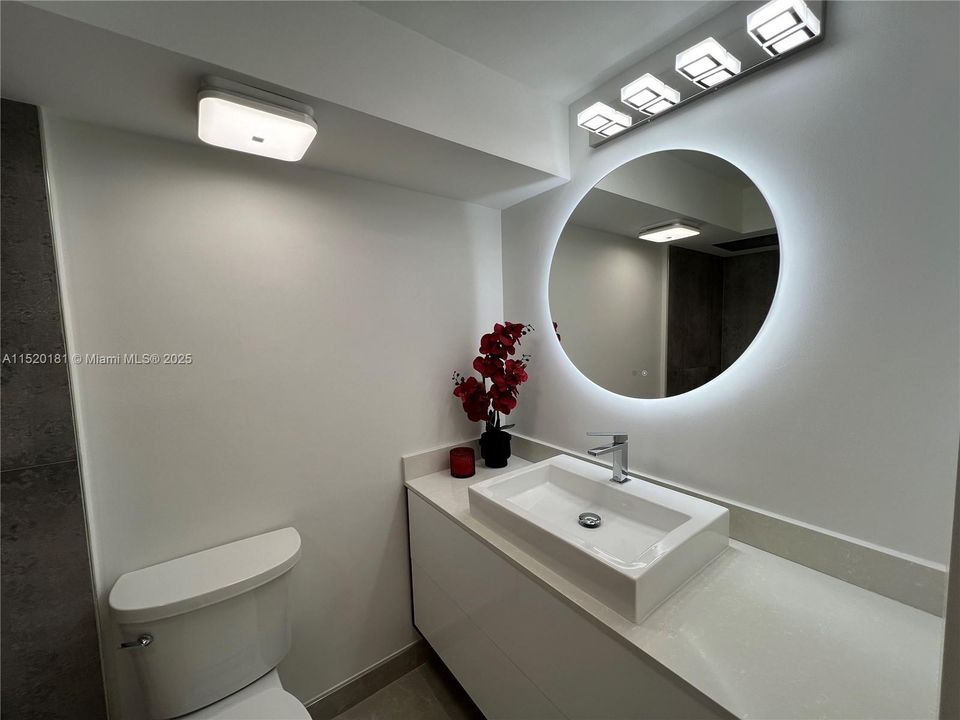 For Sale: $870,000 (4 beds, 3 baths, 2400 Square Feet)