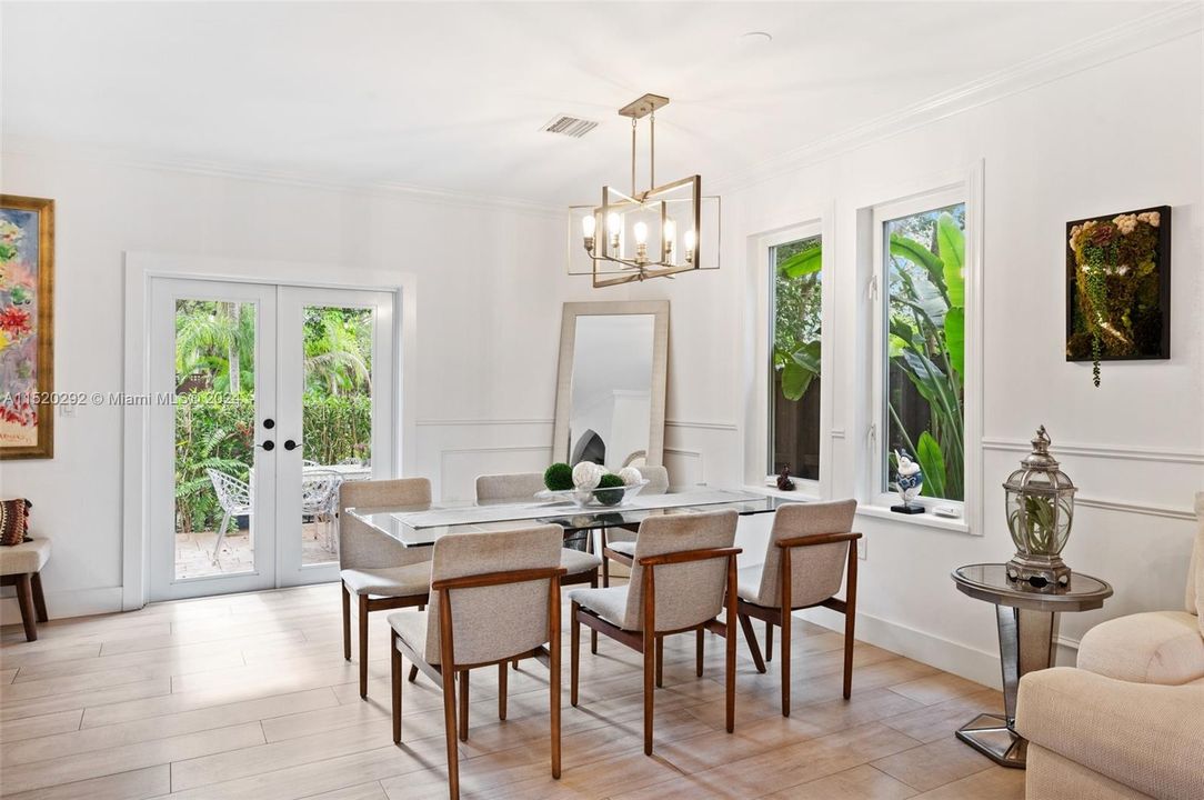 Recently Sold: $1,450,000 (3 beds, 2 baths, 1670 Square Feet)