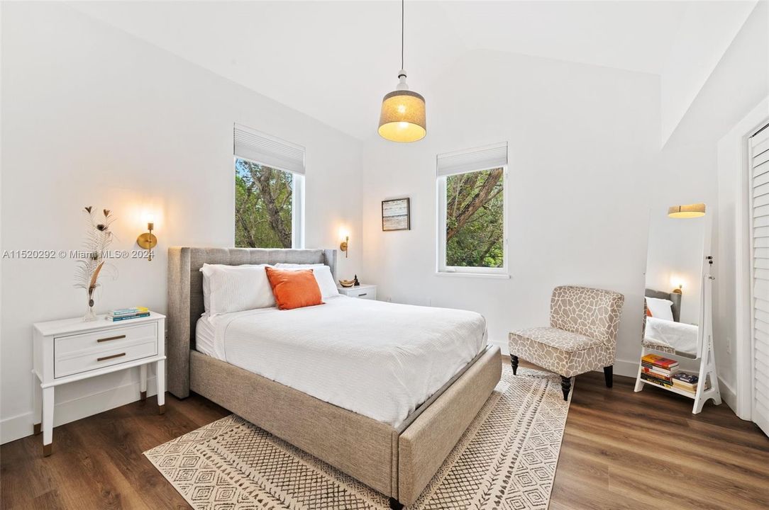 Recently Sold: $1,450,000 (3 beds, 2 baths, 1670 Square Feet)